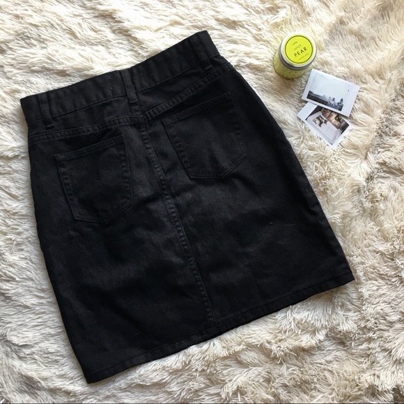 Glamorous Embroidered Tiger Mini Skirt - Picture 2 of 2